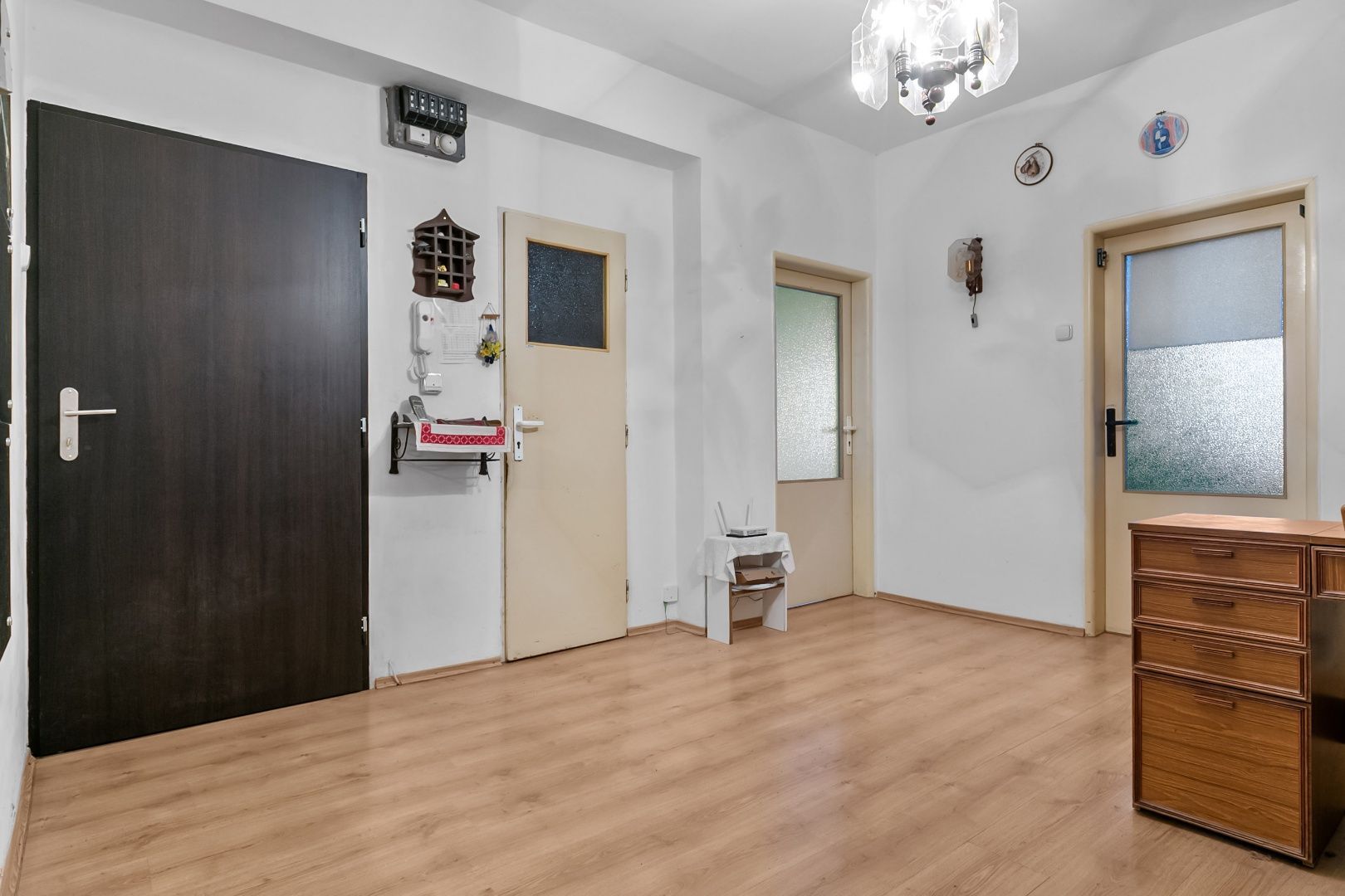 Znížená cena - 10.000 Eur !Veľkorysý 4 izbový byt (120m2)  s vlastnou  garážou, Brezová ulica Dunajská Lužná
