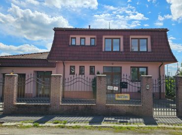 Polyfunkčný objekt - firemné sídlo v Bratislave v P. Biskupiciach na predaj