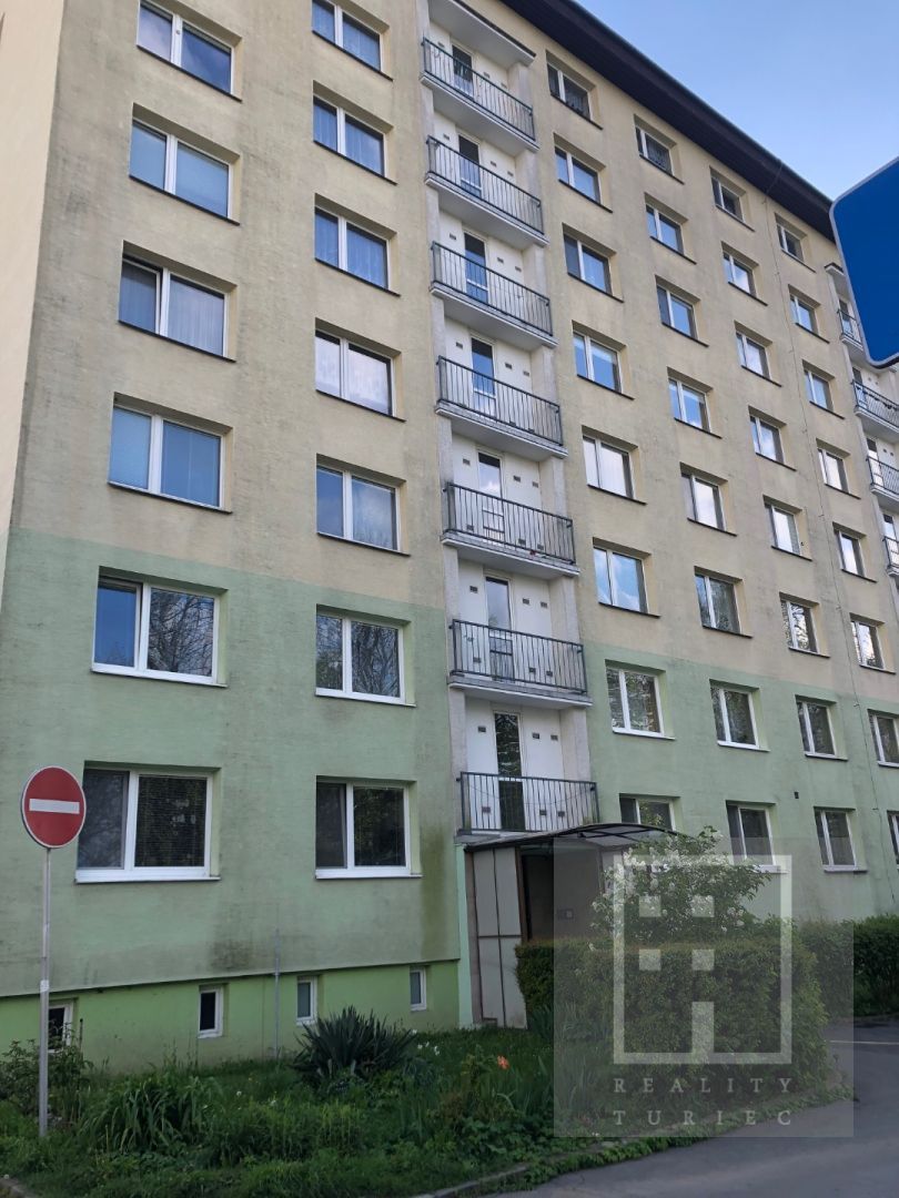 3- izbový byt s  balkónom a výťahom Martin – Sever