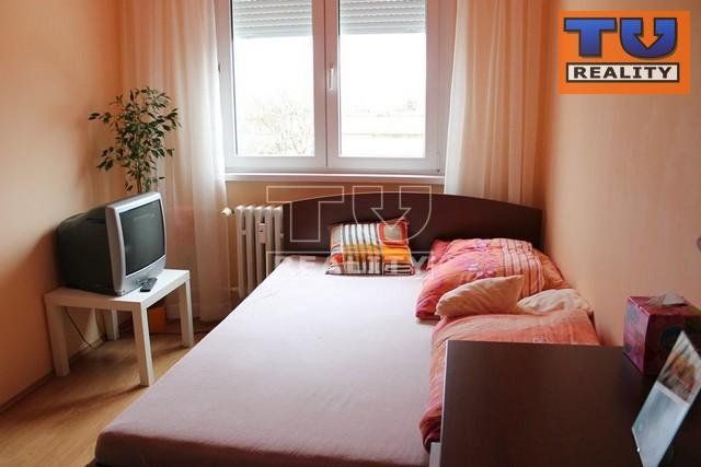 TUreality ponúka na predaj svetlý 3-izbový na Toryskej v Bratislave, 69,4 m2
