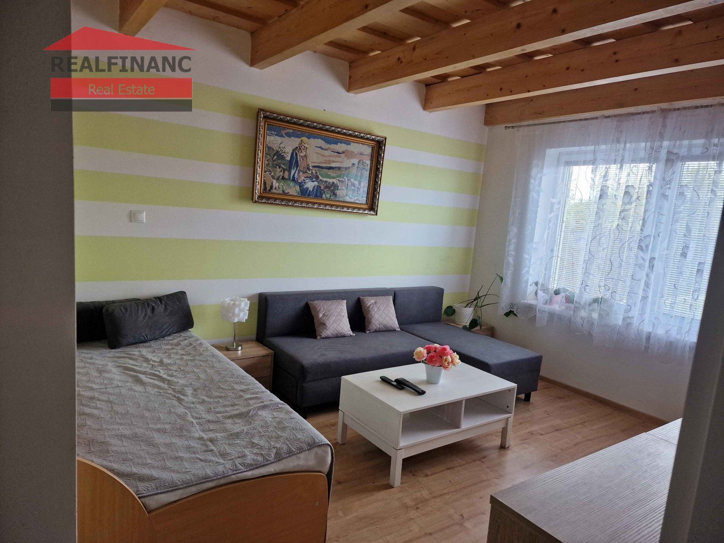 REALFINANC – 100% aktuálny ! 4 izbový Rodinný Dom, 5 ročná novostavba, zastavaná plocha 225 m2, pozemok 1316 m2, Vlčkovce !