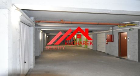Kuchárek-real: Predáme samostatnú garáž pod bytovým domom v Pezinku.