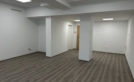 Na predaj kancelársky priestor o výmere 42 m2 v centre mesta.