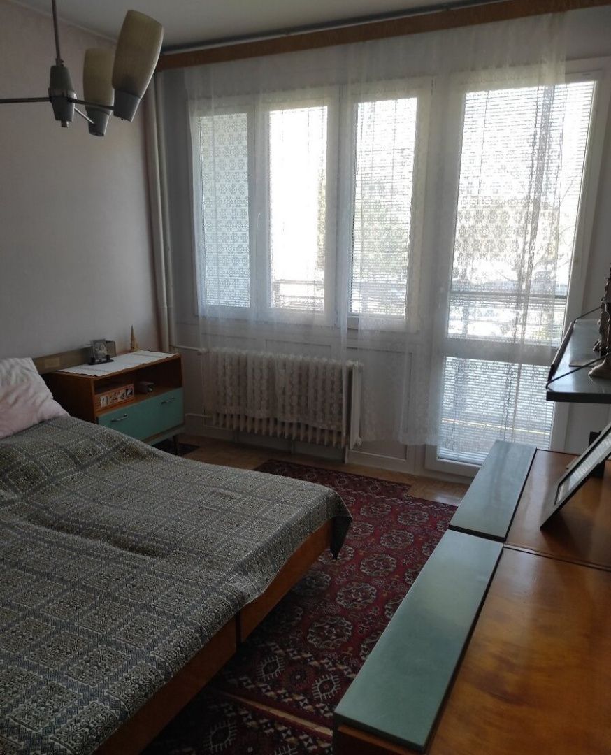 3- izbový byt s loggiou a balkónom na  Exnárovej ulici