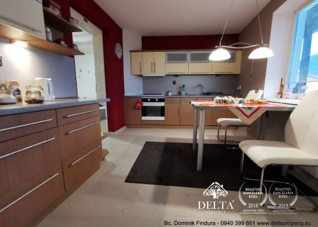 DELTA - Krásny rodinný dom s garážou za cenu bytu - možnosť zobytnenia podkrovia na predaj Krompachy
