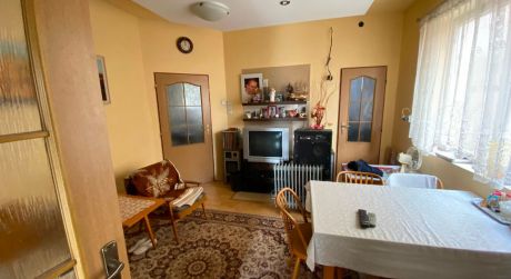 Výhodná ponuka! Len 200.000Eur za tento 3 izbový dom na 625m2 pozemku v Bratislave -DNV