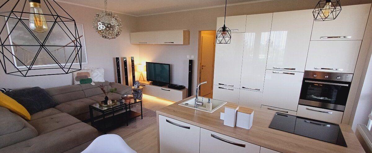 Ponúkame 2 izbový byt na Hlbinnej ul. v Podunajských Biskupiciach