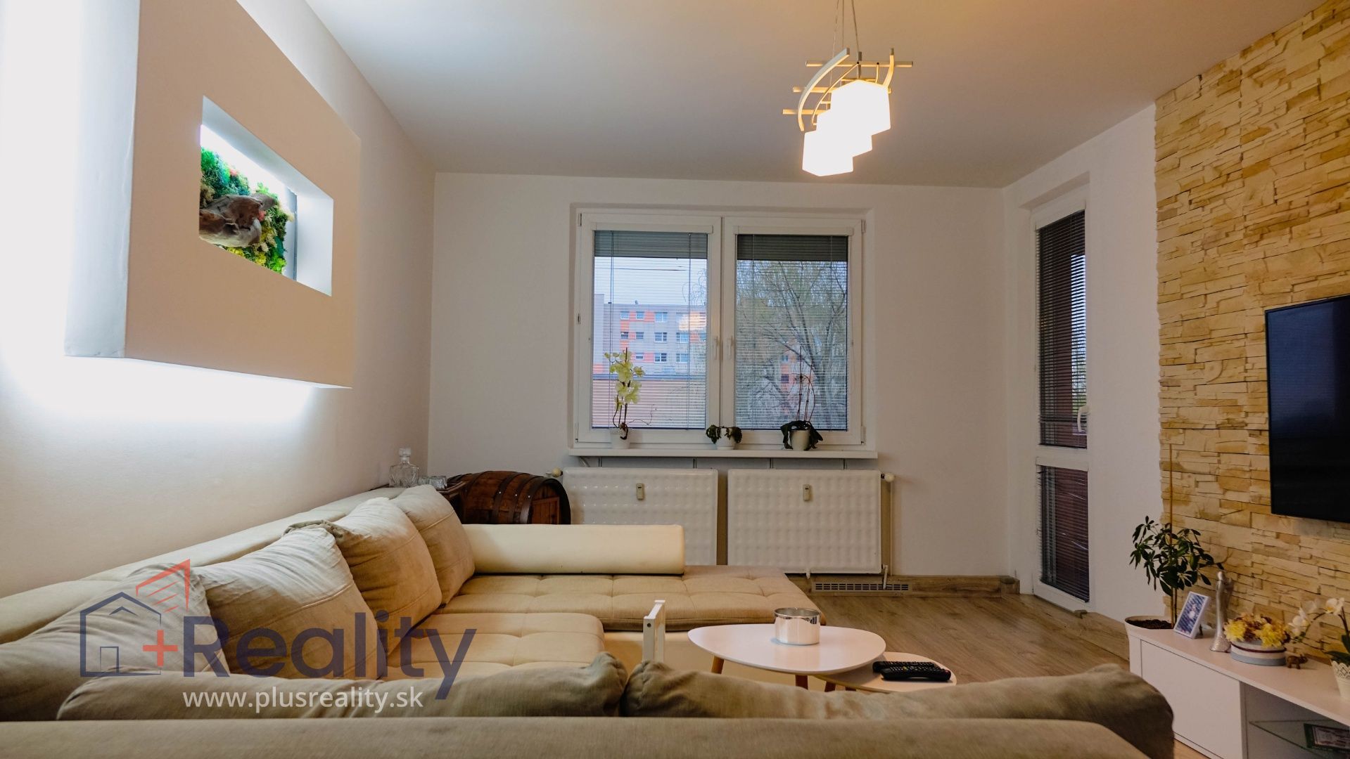 Galéria: PLUS REALITY I Zrekonštruovaný 4 izbový byt s balkónom v Dunajskej Strede na predaj! 