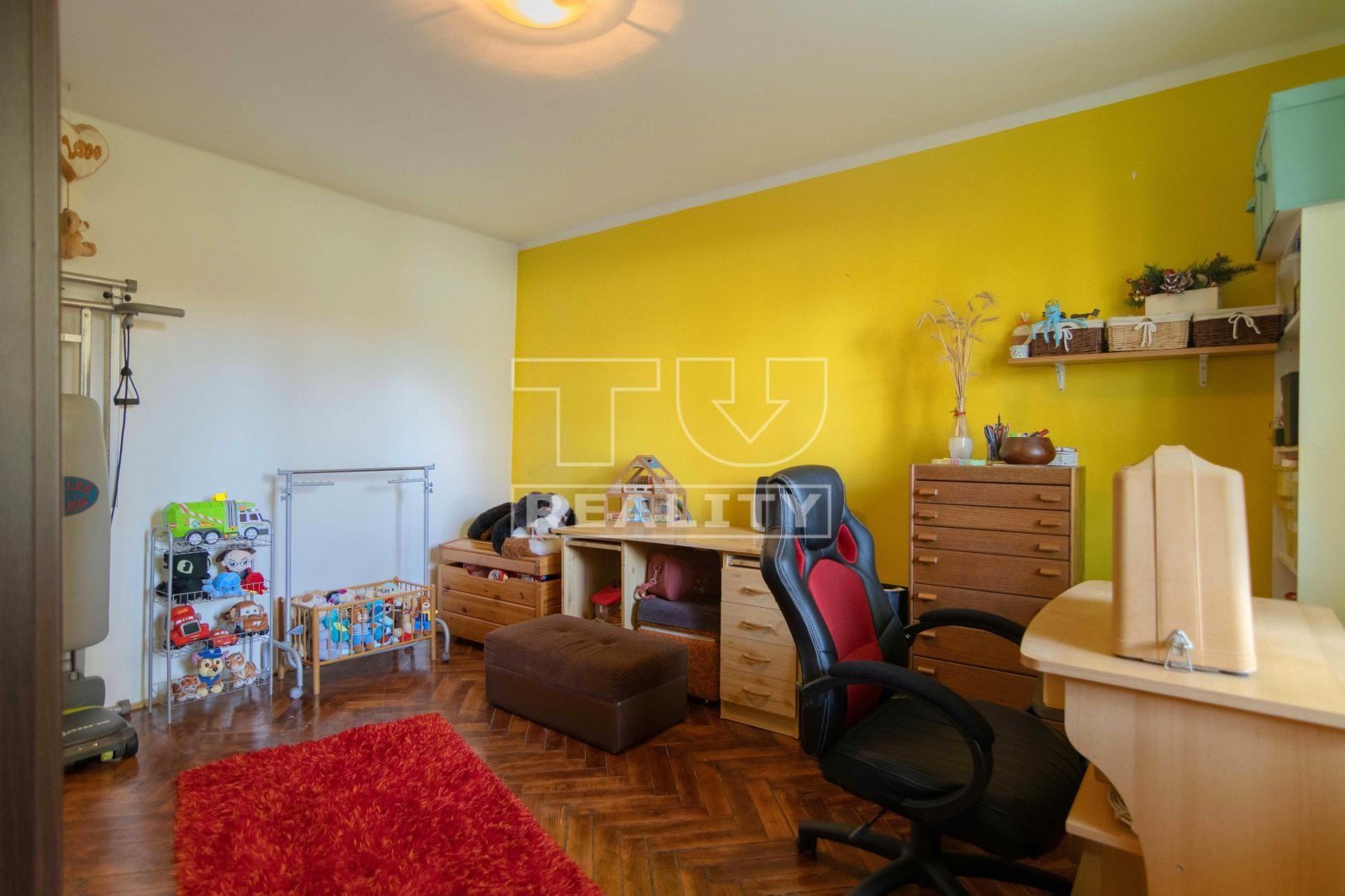 Ponúkame na predaj 2 x 3 izbový byty o rozlohe 58 m2 susediace vedľa seba, Košice -Šaca.