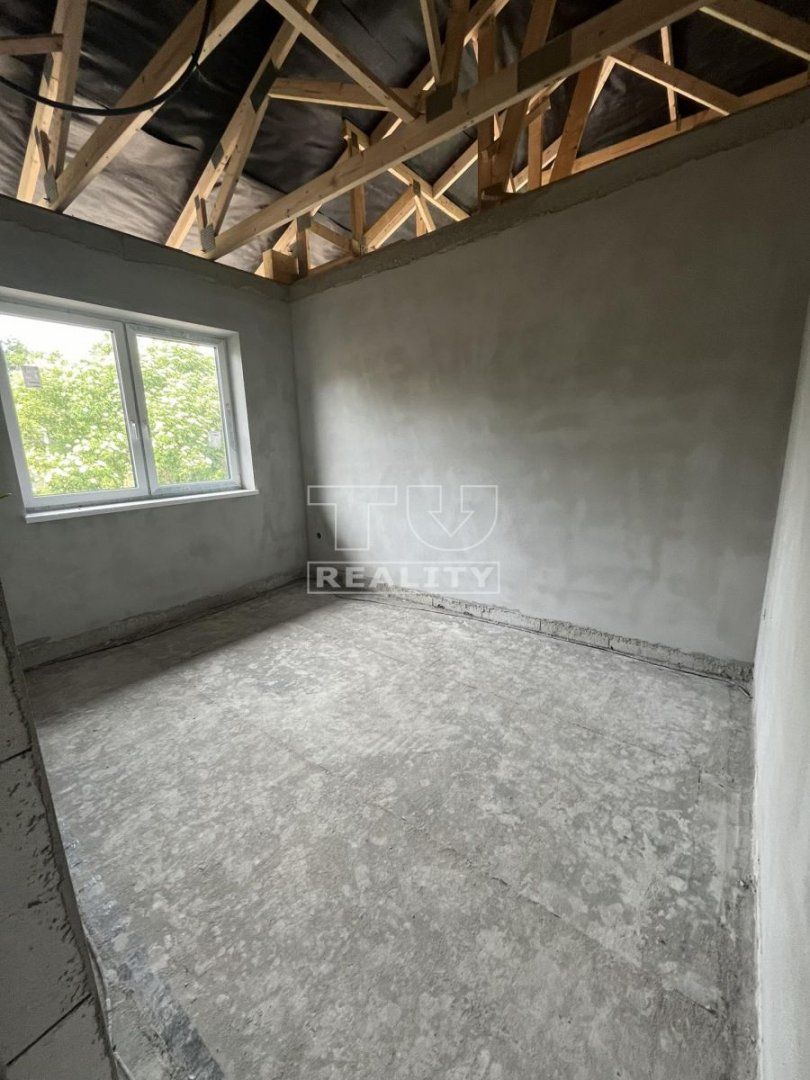 4 izbová kvalitná novostavba, 105m2, na pozemku 500 m2 v Sládkovičovo