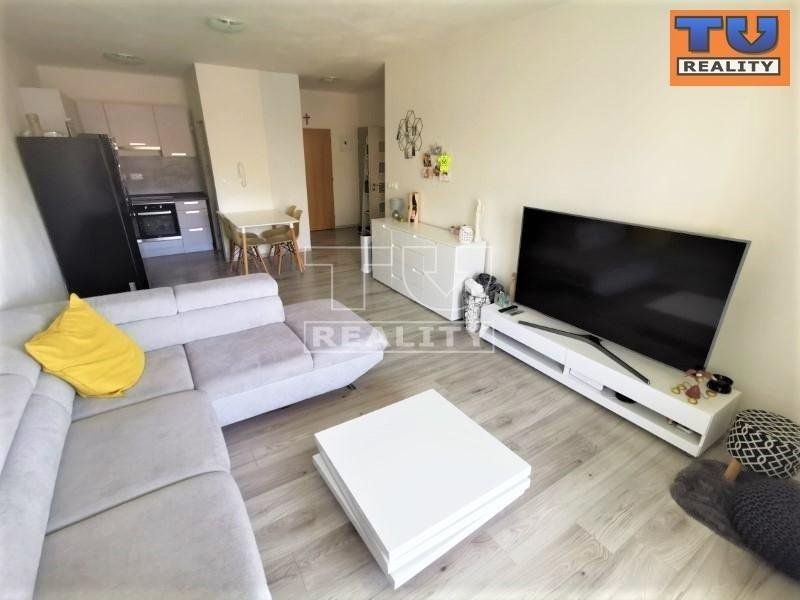 2 izbový byt s výmerou 44 m2 v okrajovej časti okresného mesta Senec
