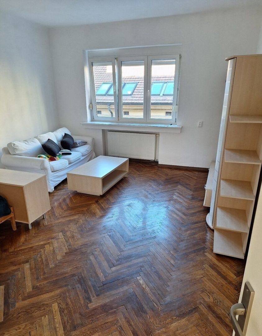 2 izbový byt v centre Bratislavy na prenájom, 1000€ / mesiac