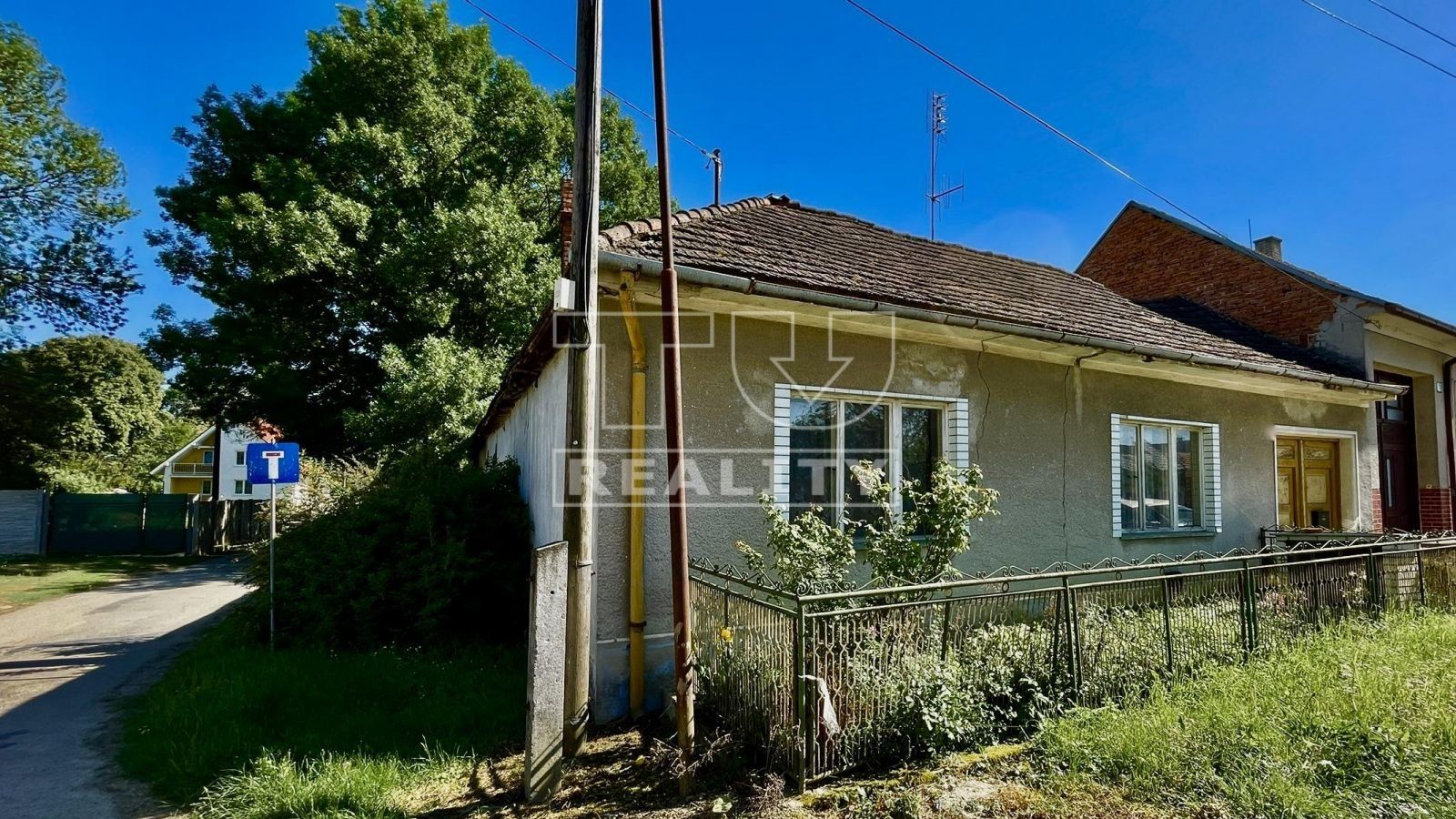 Rodinný dom-Predaj-Bašovce-75000.00 €
