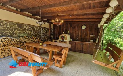 Parádna CHATA na DUCHONKE  – 4 – izbová zariadená chata s peknou terasou