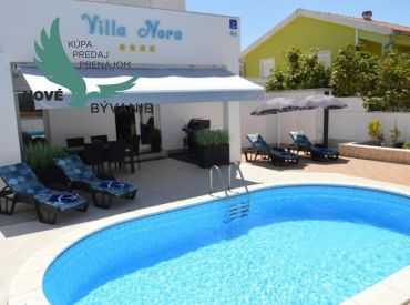 Luxusná vila s bazénom na ostrove Vir v Chorvátsku