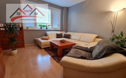 Realitná kancelária DMPD Vám ponúka na predaj veľkometrážny 3 izbový byt v meste Prievidza