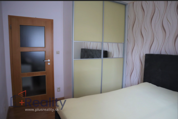 Galéria: PLUS REALITY I  3,5 izbový byt v mestskej časti Bratislava Petržalka na Vranovskej ulici na predaj! 