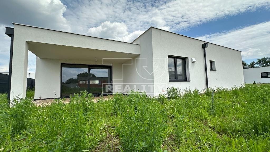 Rodinný dom-Predaj-Trenčín-359000.00 €