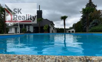 Luxusná rozľahlá vila s bazénom na predaj