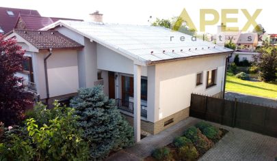 APEX reality predaj nadštandardného rodinného domu v Leopoldove, pozemok 1364 m2