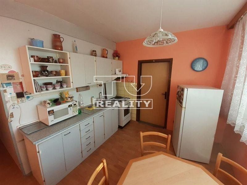 Na predaj 2-izbový byt s lodžiou, Svit, 51 m2