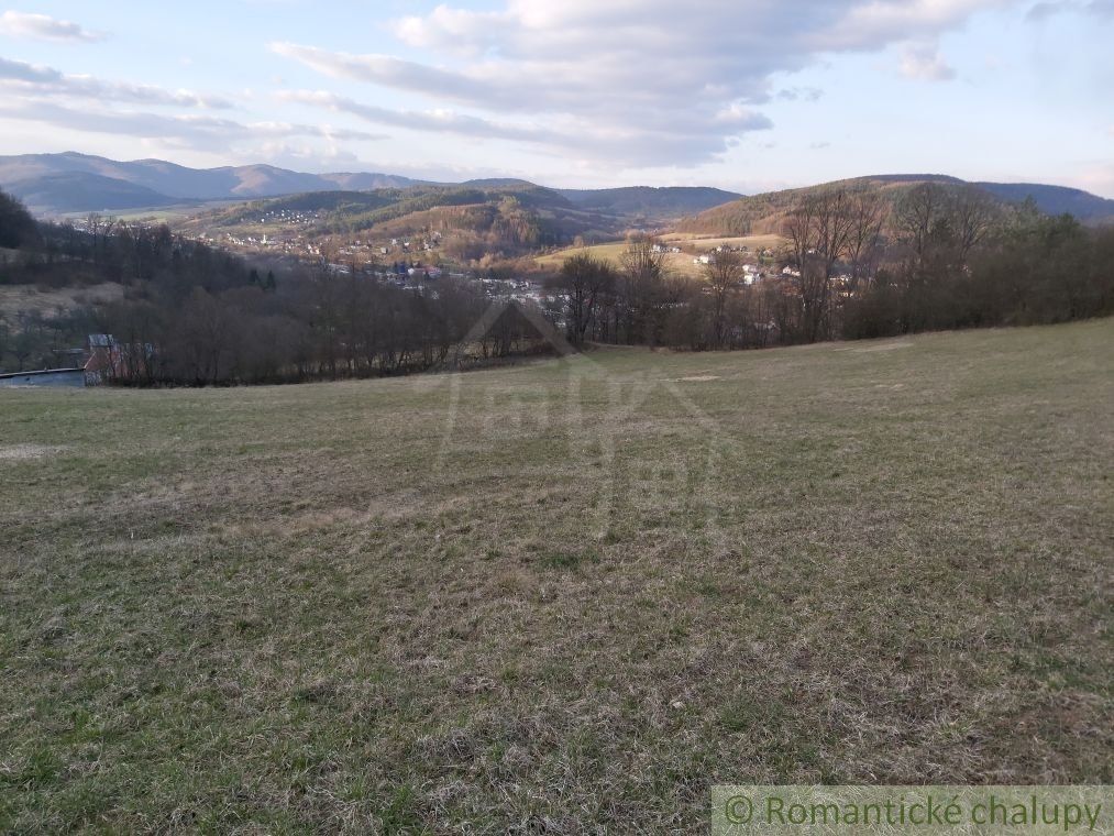 Pozemok s nádhernými výhľadmi v Púchove nad časťou Vieska-Bezdedov na predaj