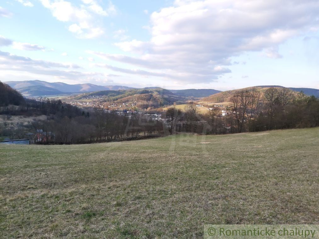 Pozemok s nádhernými výhľadmi v Púchove nad časťou Vieska-Bezdedov na predaj