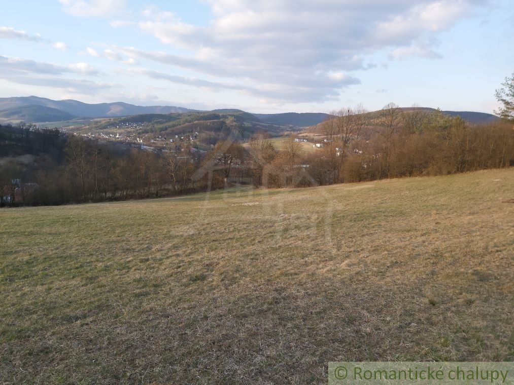 Pozemok s nádhernými výhľadmi v Púchove nad časťou Vieska-Bezdedov na predaj