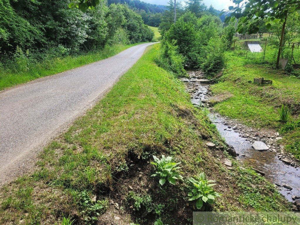 Rekreačný pozemok pri lese s krásnym výhľadom nad obcou Záriečie