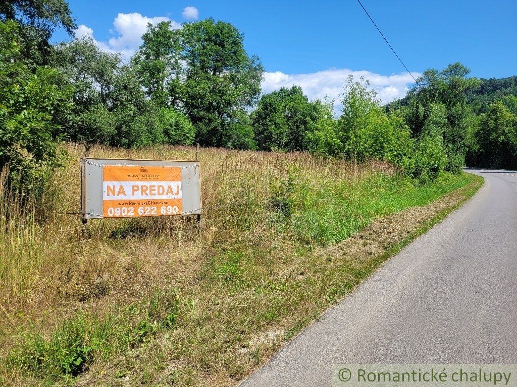 Pozemok na stavbu domu v prirodnom prostredí na okraji obce Dohňany - Mostište pri Púchove