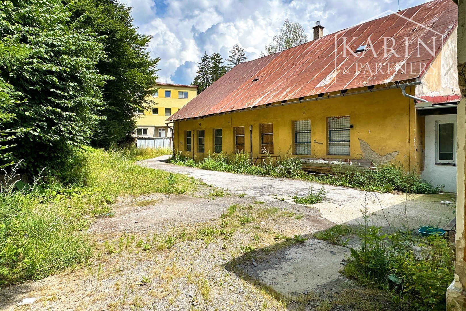 Viacúčelová - investičná budova s históriou Banská Štiavnica