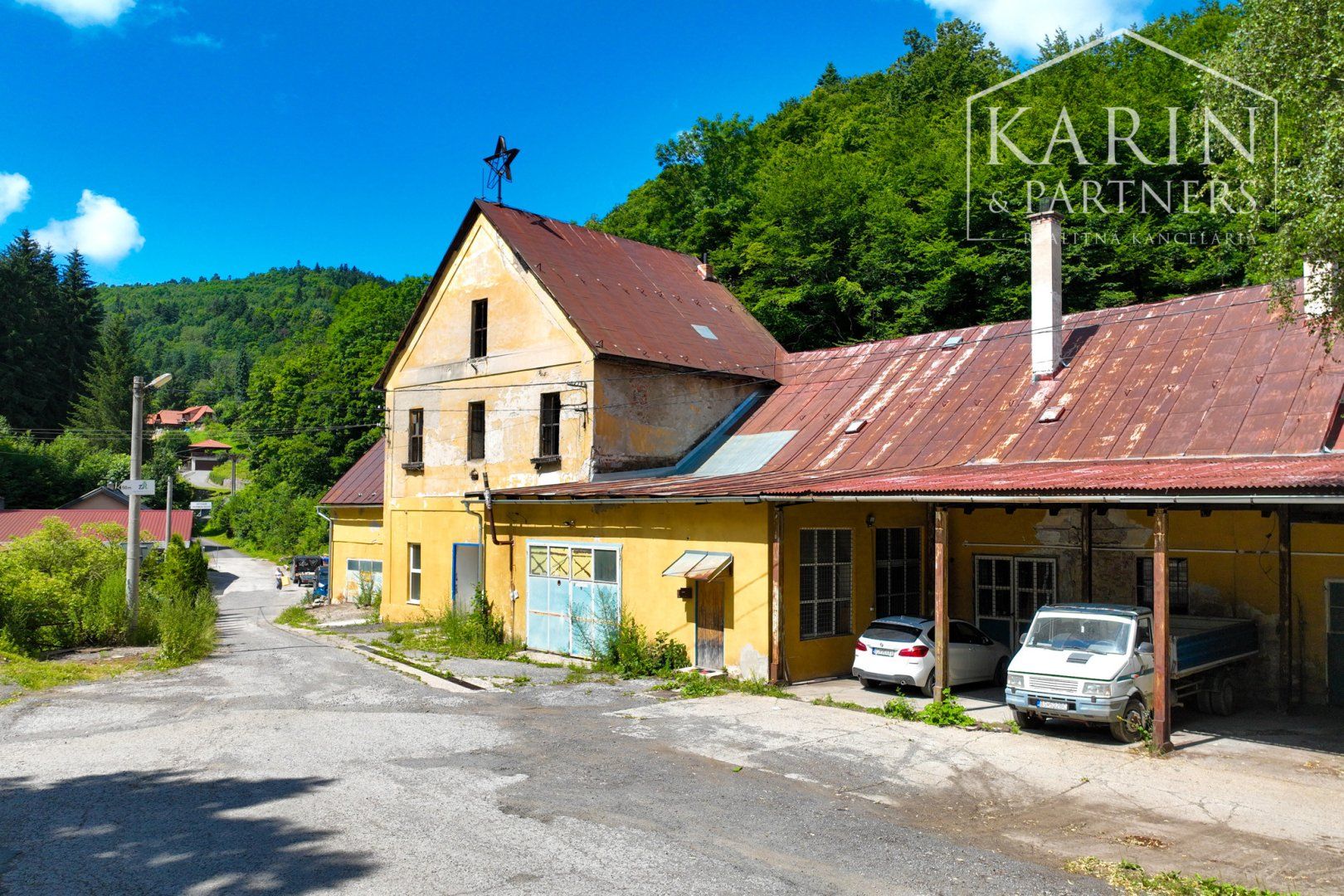 Viacúčelová - investičná budova s históriou Banská Štiavnica