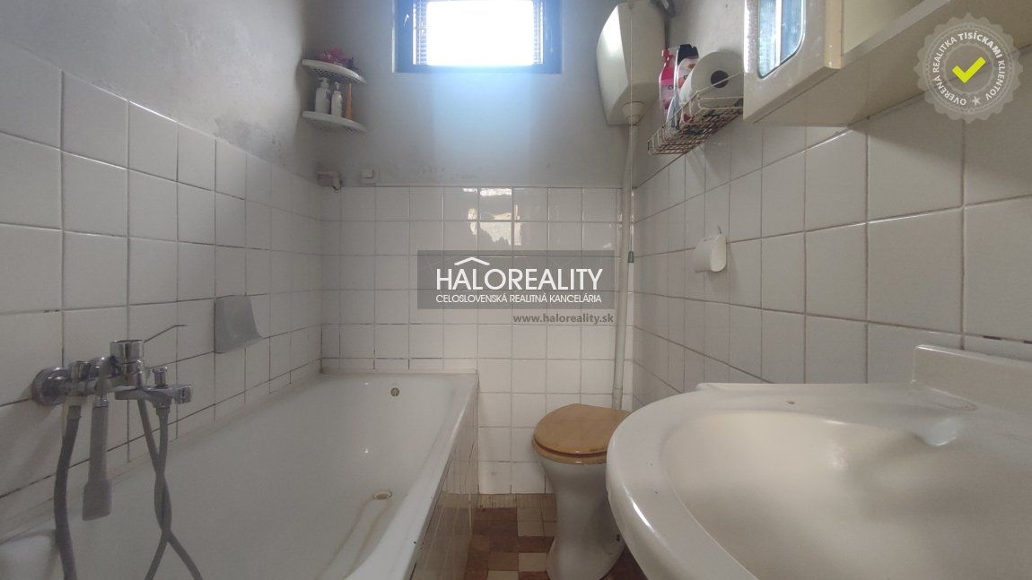 HALO reality - Predaj, rodinný dom Oslany - EXKLUZÍVNE HALO REALITY