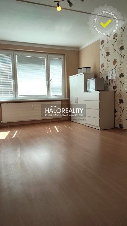 HALO reality - Predaj, štvorizbový byt Poltár - ZNÍŽENÁ CENA - EXKLUZÍVNE HALO REALITY