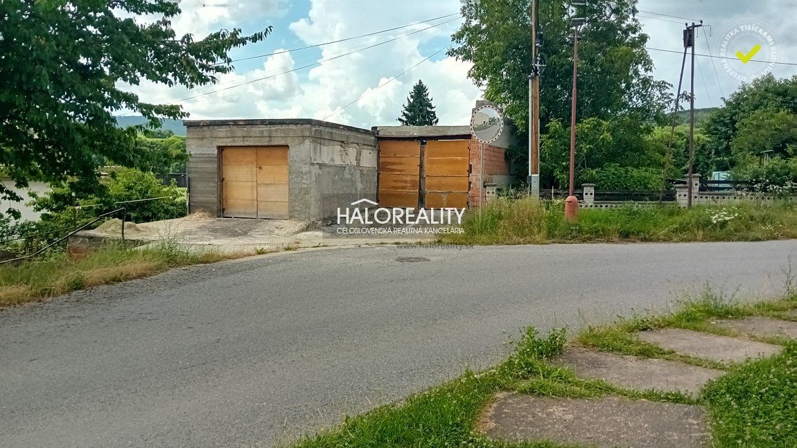 HALO reality - Predaj, pozemok pre rodinný dom   354 m2 Veľký Krtíš, s rozostavanou nehnuteľnosťou  - EXKLUZÍVNE HALO REALITY