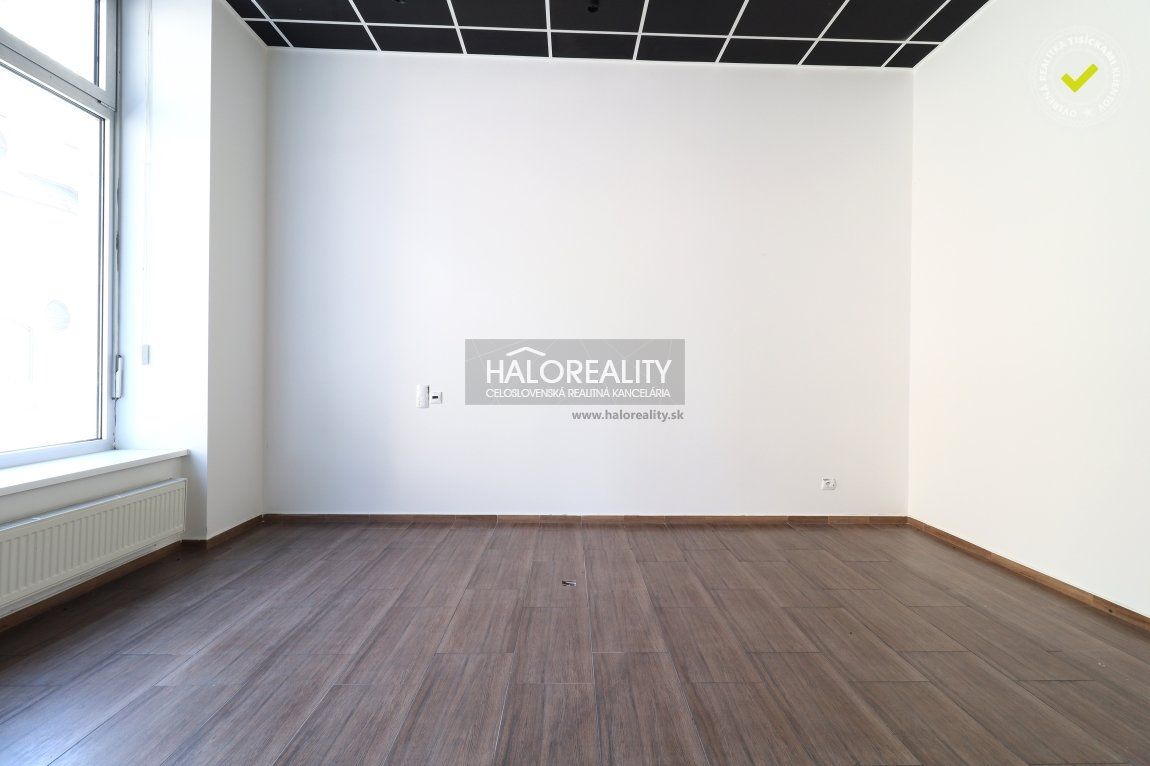 HALO reality - Prenájom, obchodný priestor Nové Zámky, priamo v centre mesta