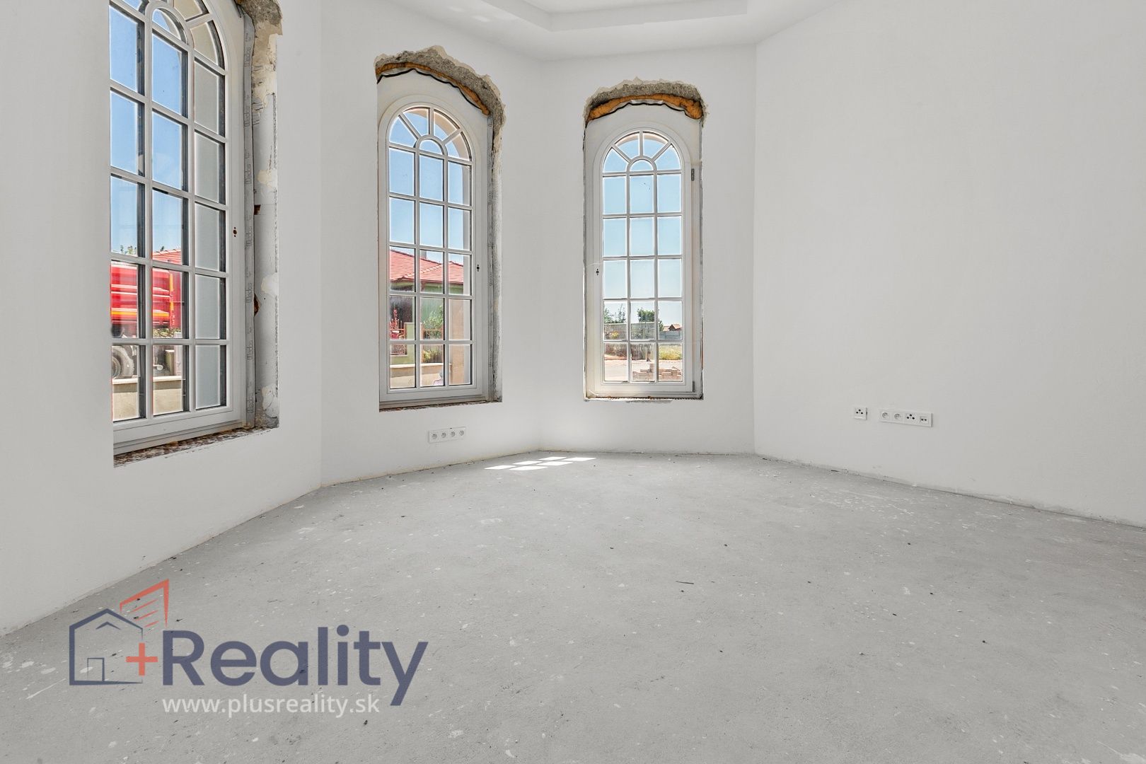 Galéria: PLUS REALITY I  Luxusný rodinný dom vo 