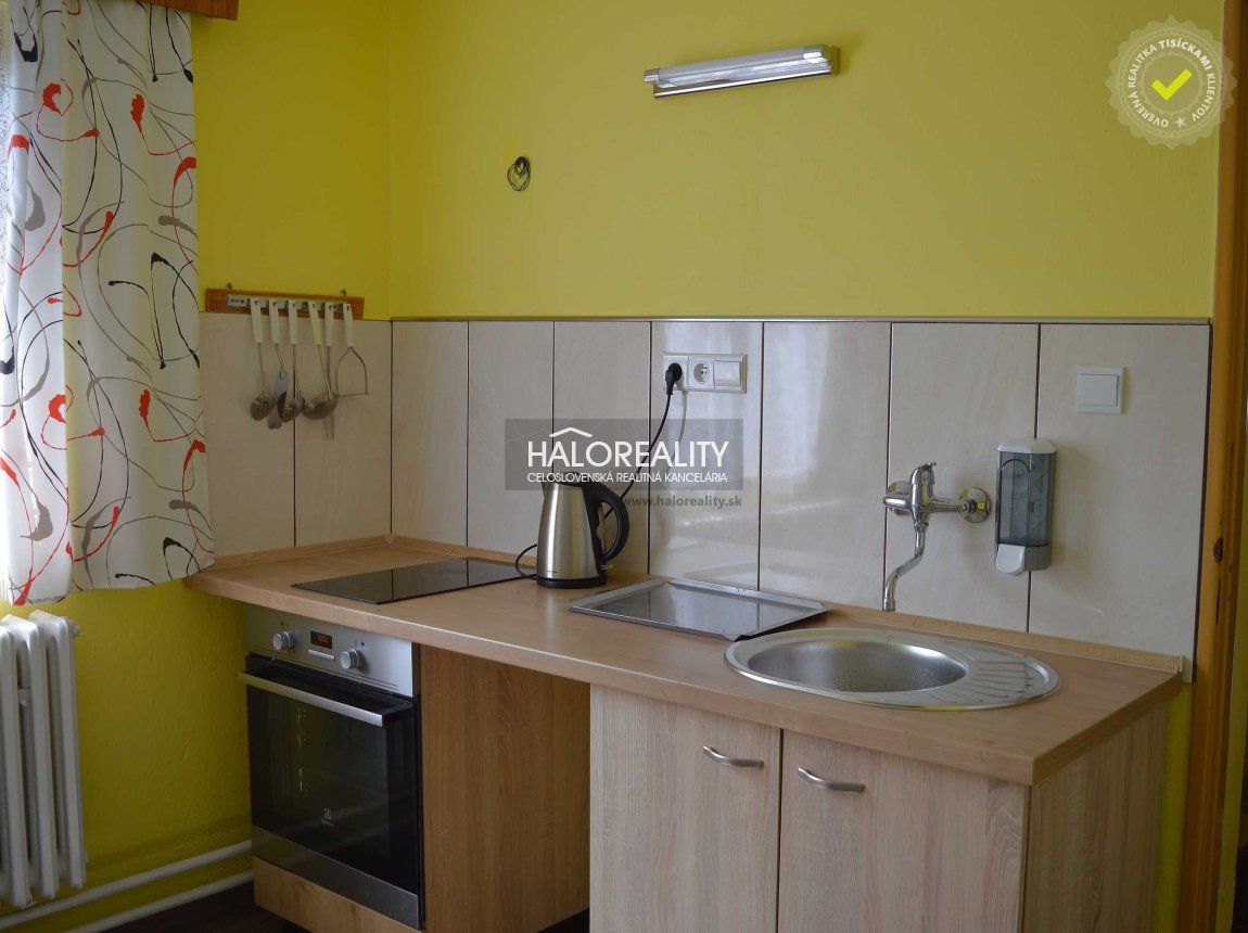 Rodinný dom-Predaj-Reľov-123600.00 €