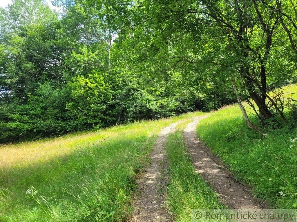 Väčší pozemok v horách nad Lazmi pod Makytou - Čertov