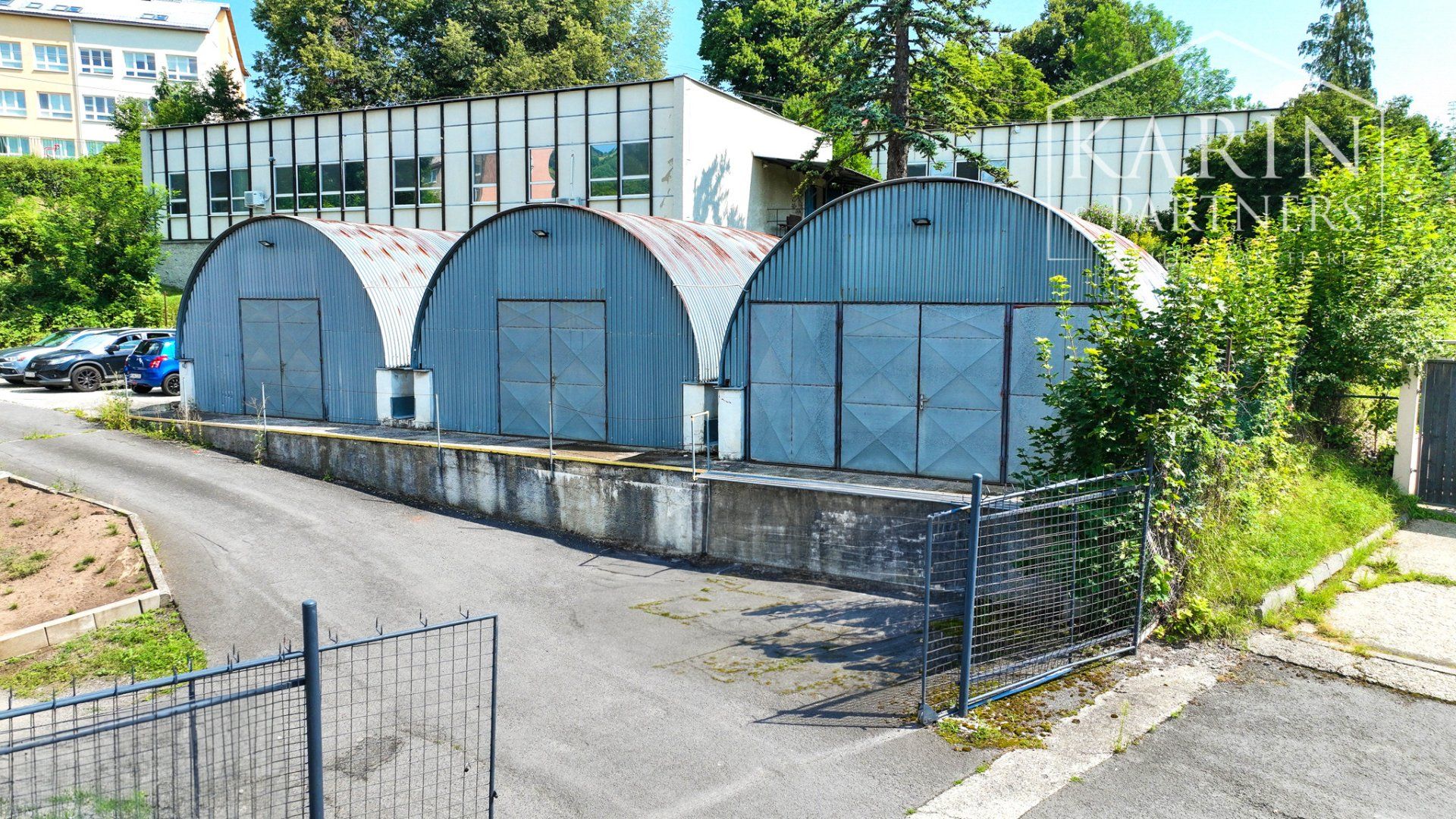 Budova na kancelárske a obchodné účely Banská Štiavnica