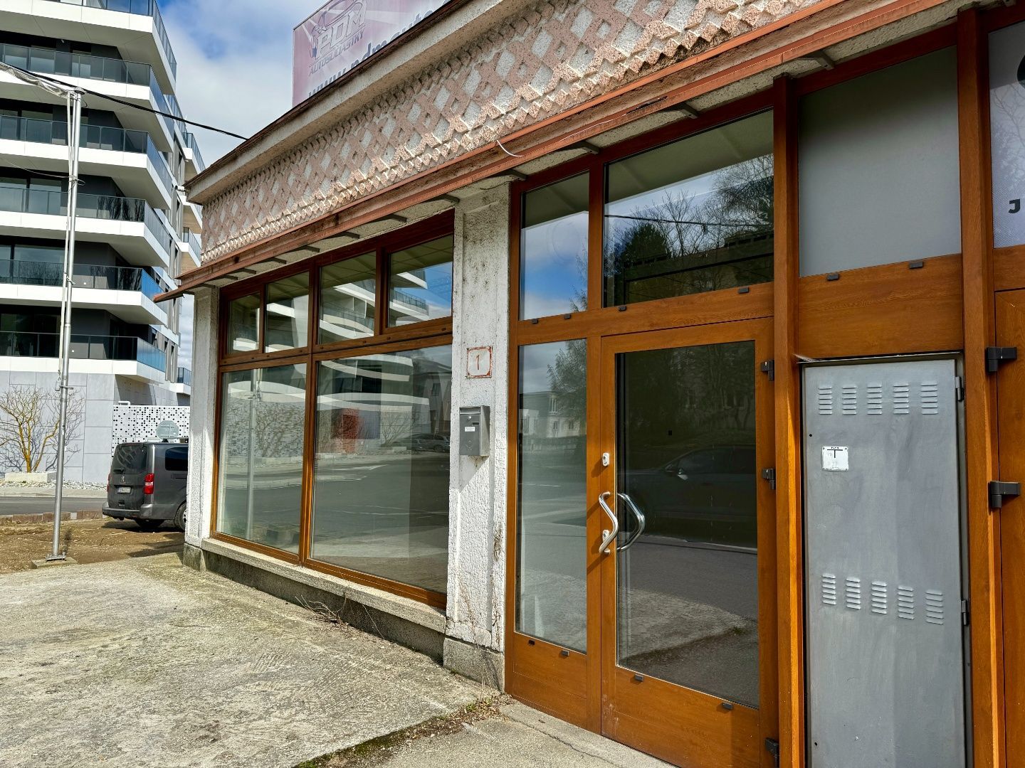 Prenájom obchodných priestorov v širšom centre