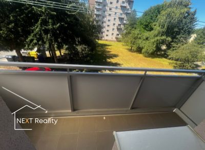 Na Predaj / 3-izbový byt s balkónom, Prievidza