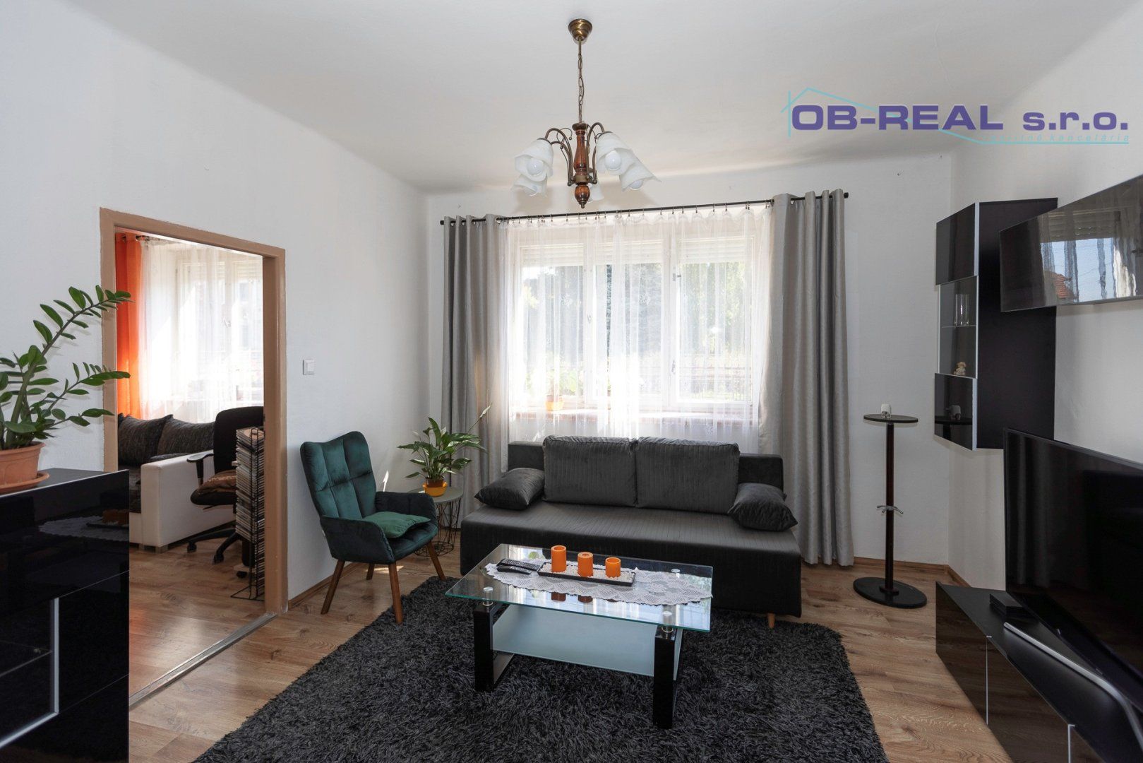 Predaj rekonštr. 3izb RD 111m2 + sklady 79m2 pozemok 800m2.