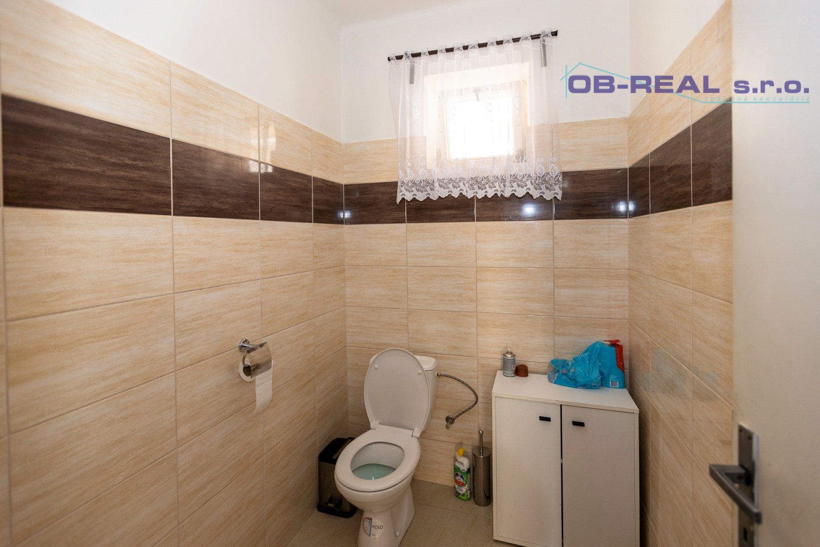 Predaj rekonštr. 3izb RD 111m2 + sklady 79m2 pozemok 800m2.