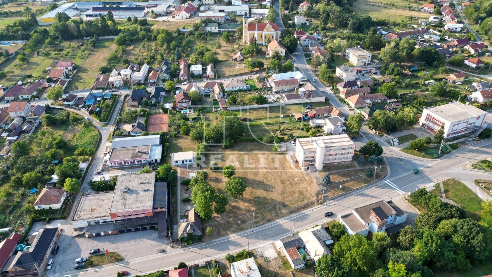 Na predaj stavebný pozemok v obci Nitrianska Blatnica o výmere 640 m2