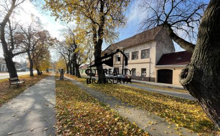 Exkluzívne na predaj - Schválený predaj - Budova v centre mesta Modra s pozemkom o rozlohe 1360m2