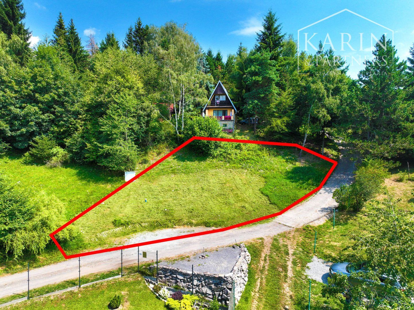 Stavebný pozemok s projektom 580m2 Richňava Banská Štiavnica