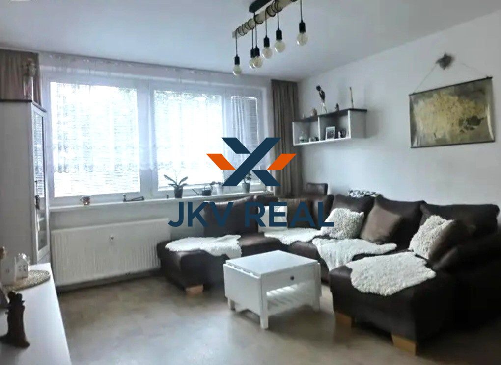 Iný-Predaj-Bratislava - mestská časť Petržalka-215900.00 €