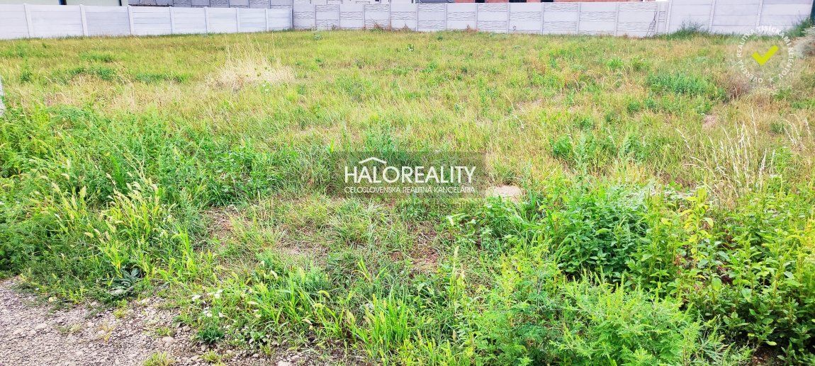 HALO reality - Predaj, pozemok pre rodinný dom   975 m2 Miloslavov, vydané stavebné povolenie - ZNÍŽENÁ CENA