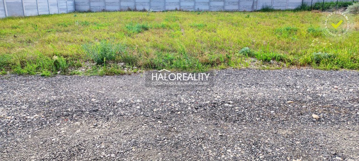 HALO reality - Predaj, pozemok pre rodinný dom   975 m2 Miloslavov, vydané stavebné povolenie - ZNÍŽENÁ CENA